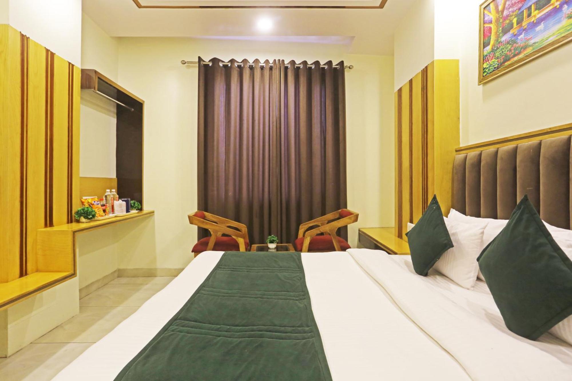 Hotel Aman Imperial Just A Minute Away From New Delhi Railway Station And Connaught Place Buitenkant foto