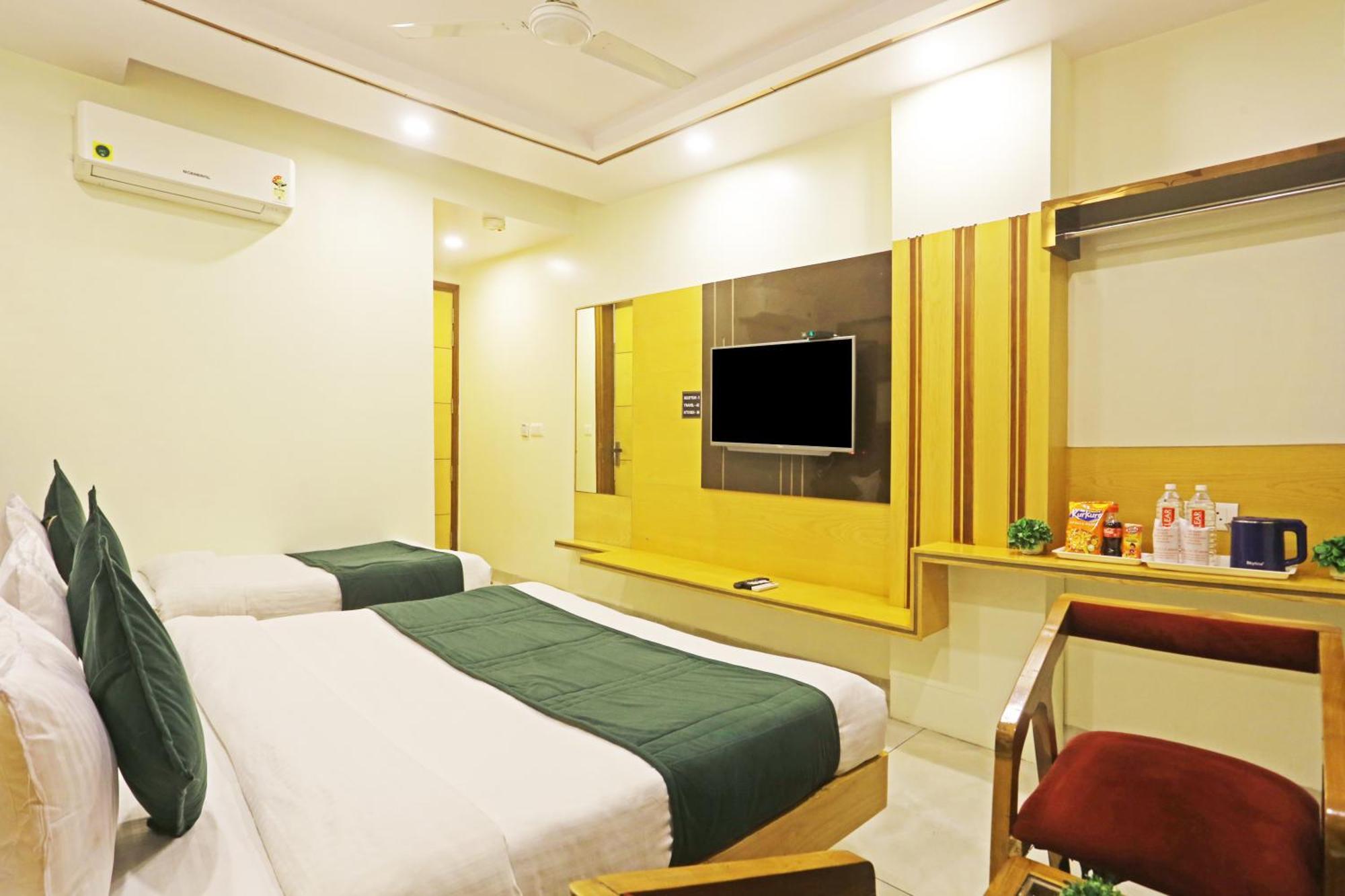 Hotel Aman Imperial Just A Minute Away From New Delhi Railway Station And Connaught Place Buitenkant foto