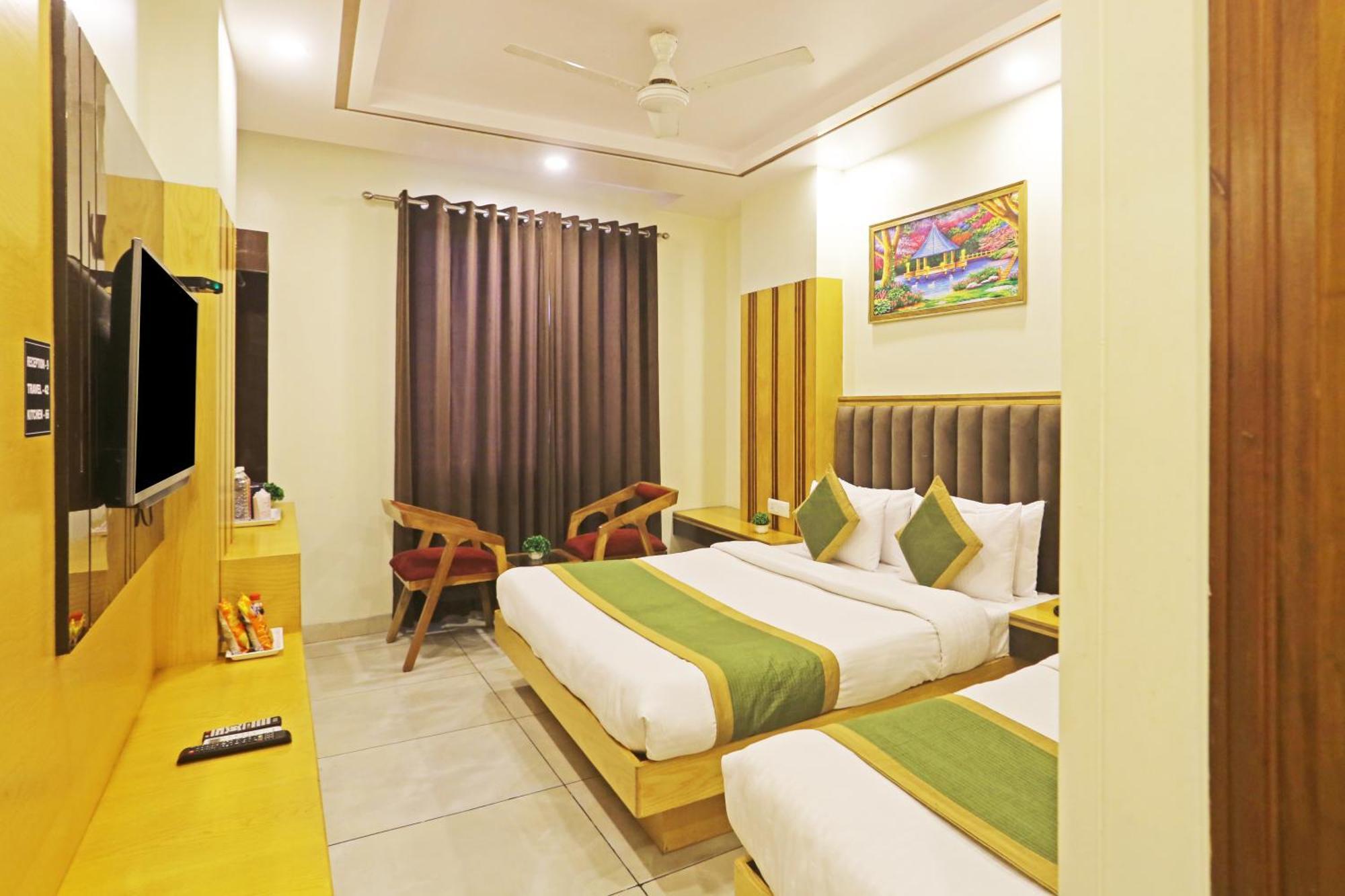 Hotel Aman Imperial Just A Minute Away From New Delhi Railway Station And Connaught Place Buitenkant foto