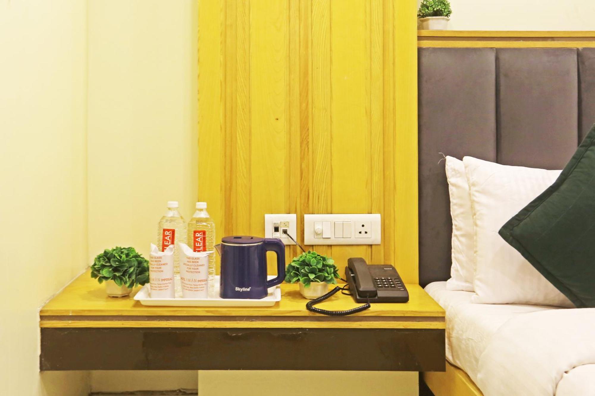 Hotel Aman Imperial Just A Minute Away From New Delhi Railway Station And Connaught Place Buitenkant foto