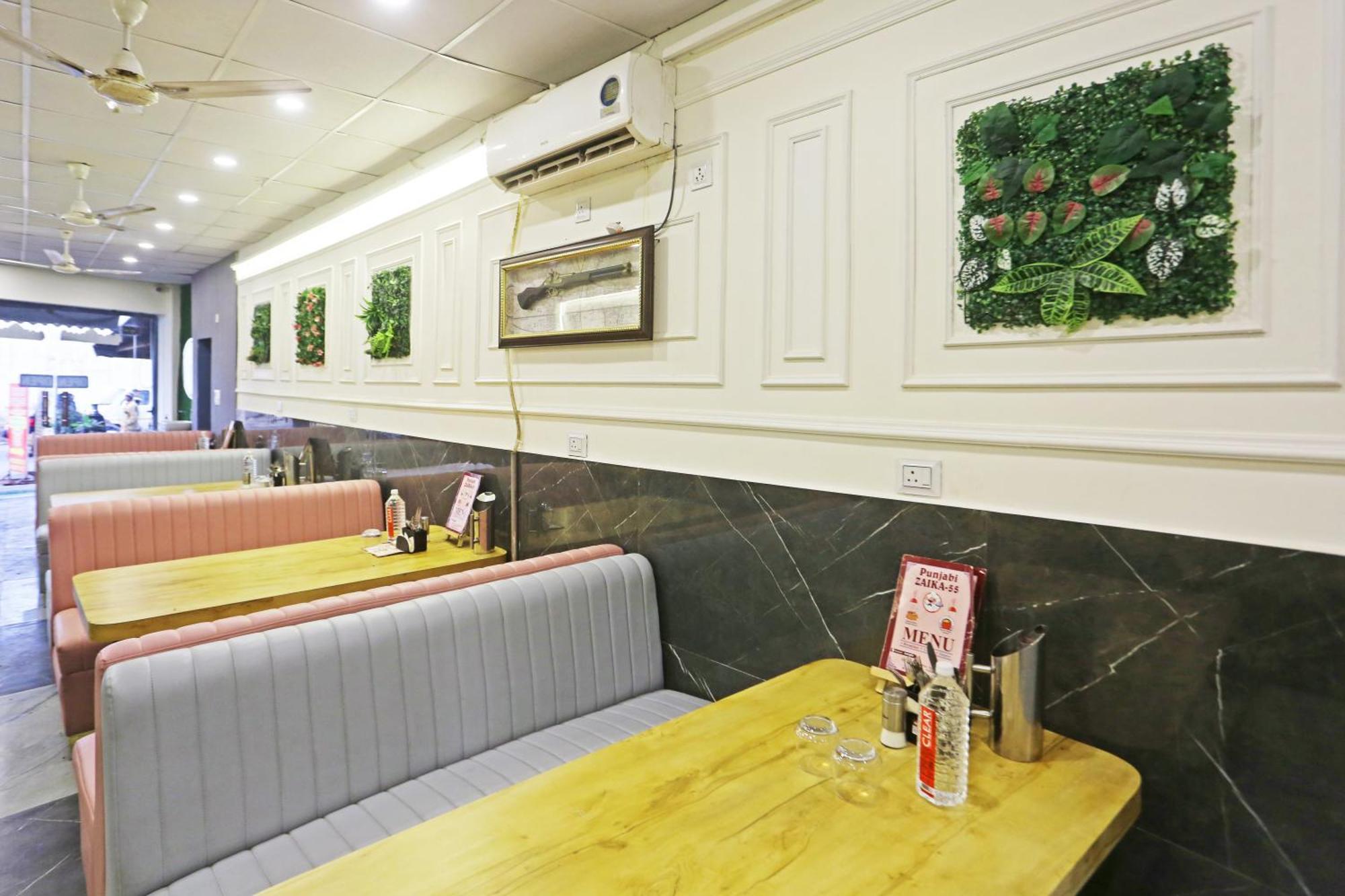 Hotel Aman Imperial Just A Minute Away From New Delhi Railway Station And Connaught Place Buitenkant foto