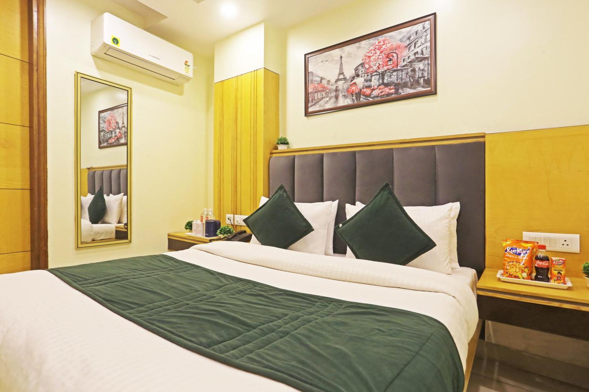 Hotel Aman Imperial Just A Minute Away From New Delhi Railway Station And Connaught Place Buitenkant foto