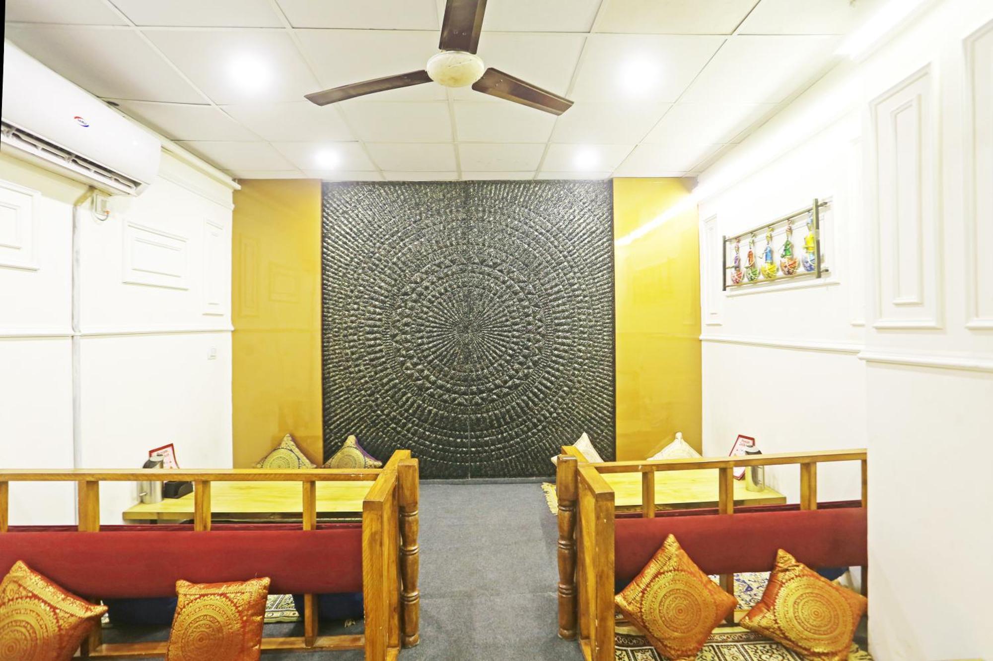 Hotel Aman Imperial Just A Minute Away From New Delhi Railway Station And Connaught Place Buitenkant foto