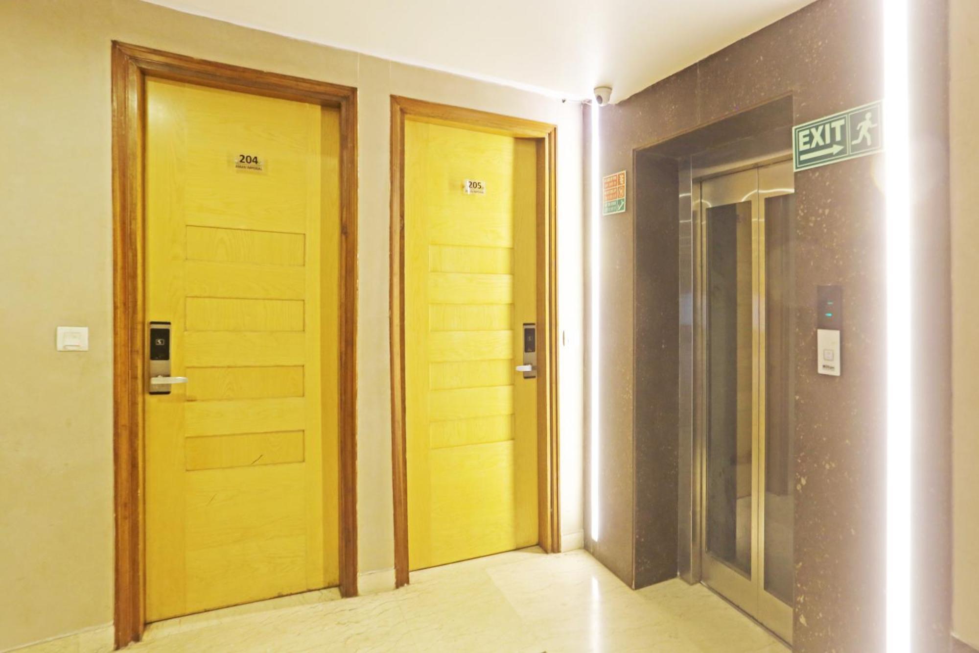 Hotel Aman Imperial Just A Minute Away From New Delhi Railway Station And Connaught Place Buitenkant foto