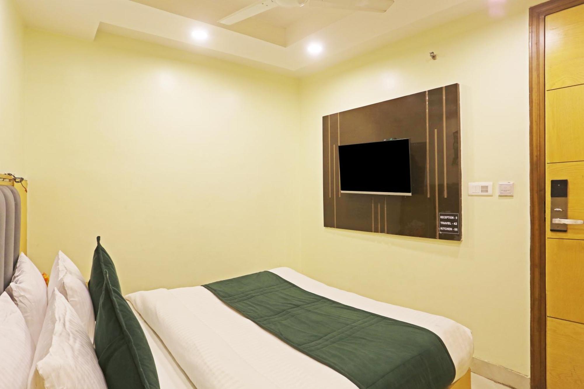 Hotel Aman Imperial Just A Minute Away From New Delhi Railway Station And Connaught Place Buitenkant foto